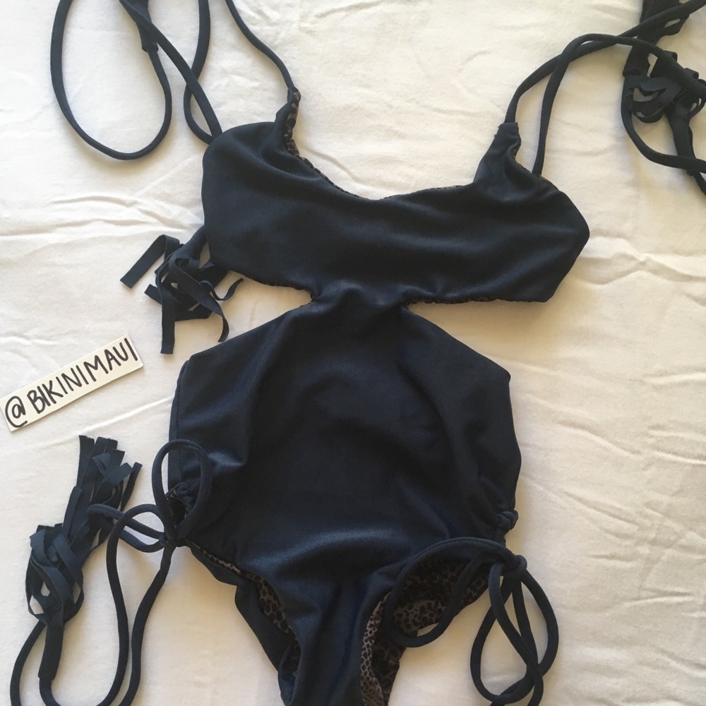 ACACIA HONEY
Honey Greece one piece size M